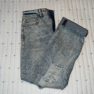 AE Distressed Mom Jean